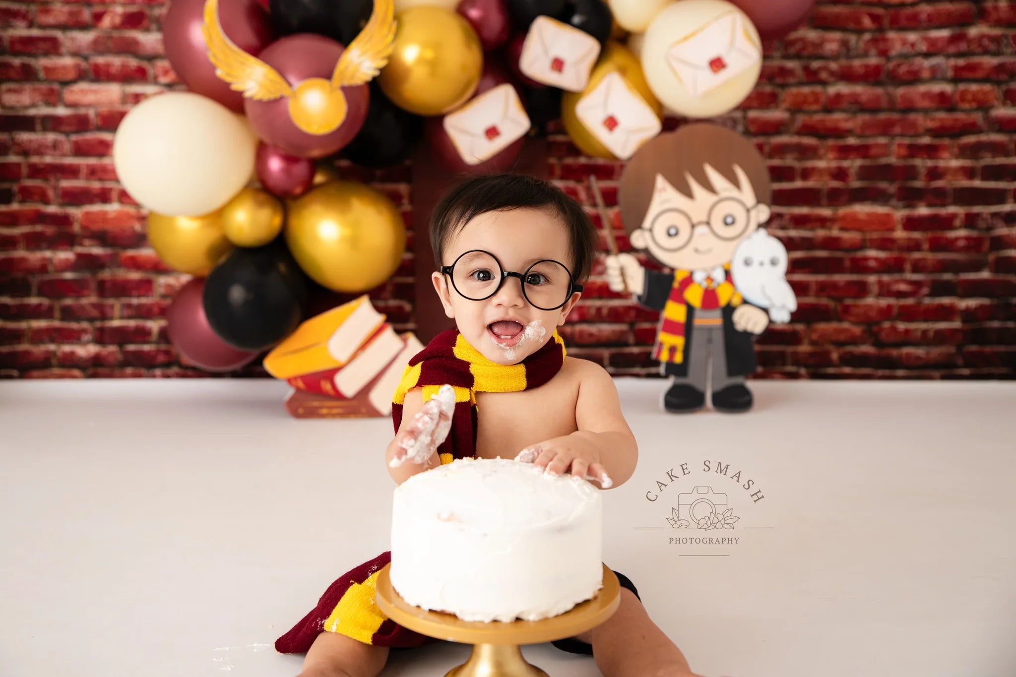 Gryffindor Simple Backdrop Kids Baby Cake Smash Photography Props Brick Wall Balloons Child Boys 1st Birthday Studio Backgrounds