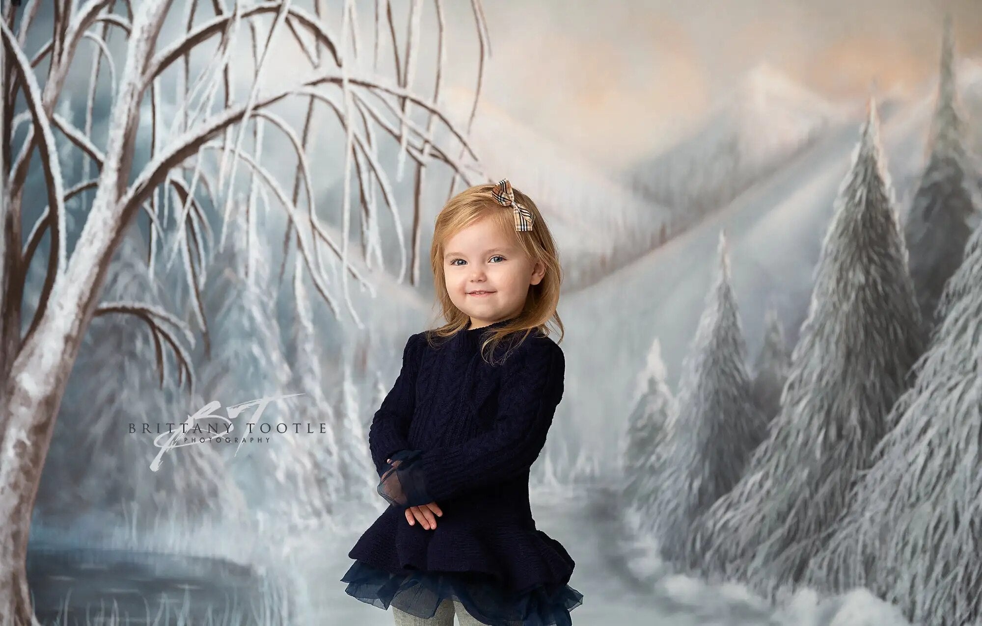 Arrière-plan de forêt enneigée de noël, photographie d'enfants, Portrait de bébé, séance photo, thème d'évasion enneigée d'hiver 