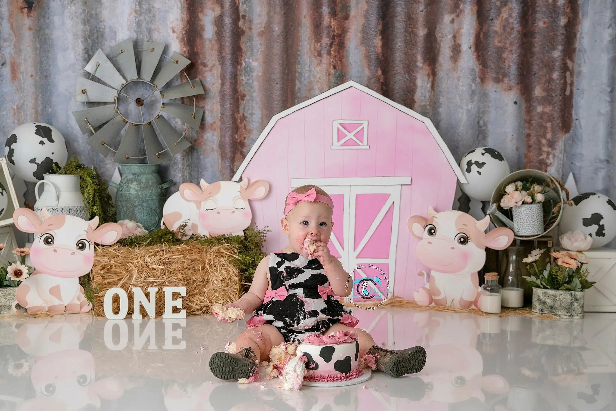 Cow Farm Crazy Photography Backdrop Pink Barn Kids Baby Cake Smash Photography Props Child Girls Adult Birthday Backgrounds