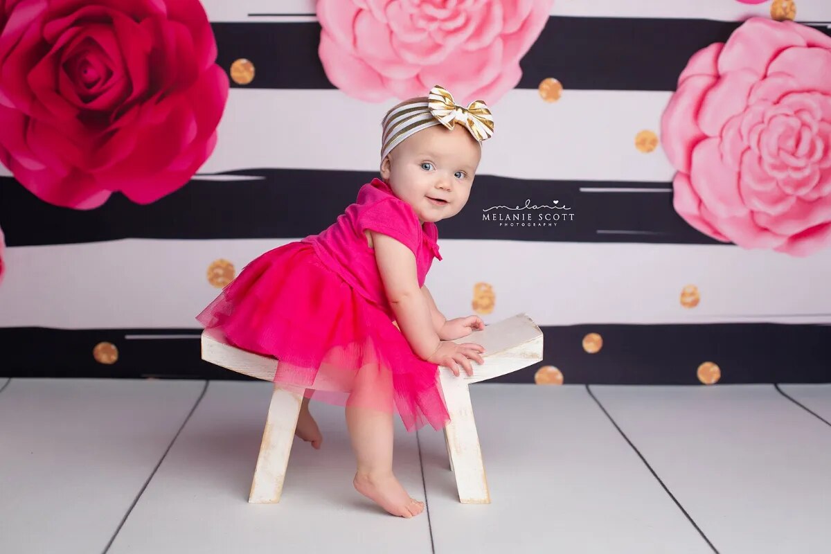 Rose Floral Wall Backdrops Kids Cake Smash Props Children Baby Portrait Photocall Black White Wall Garden Background