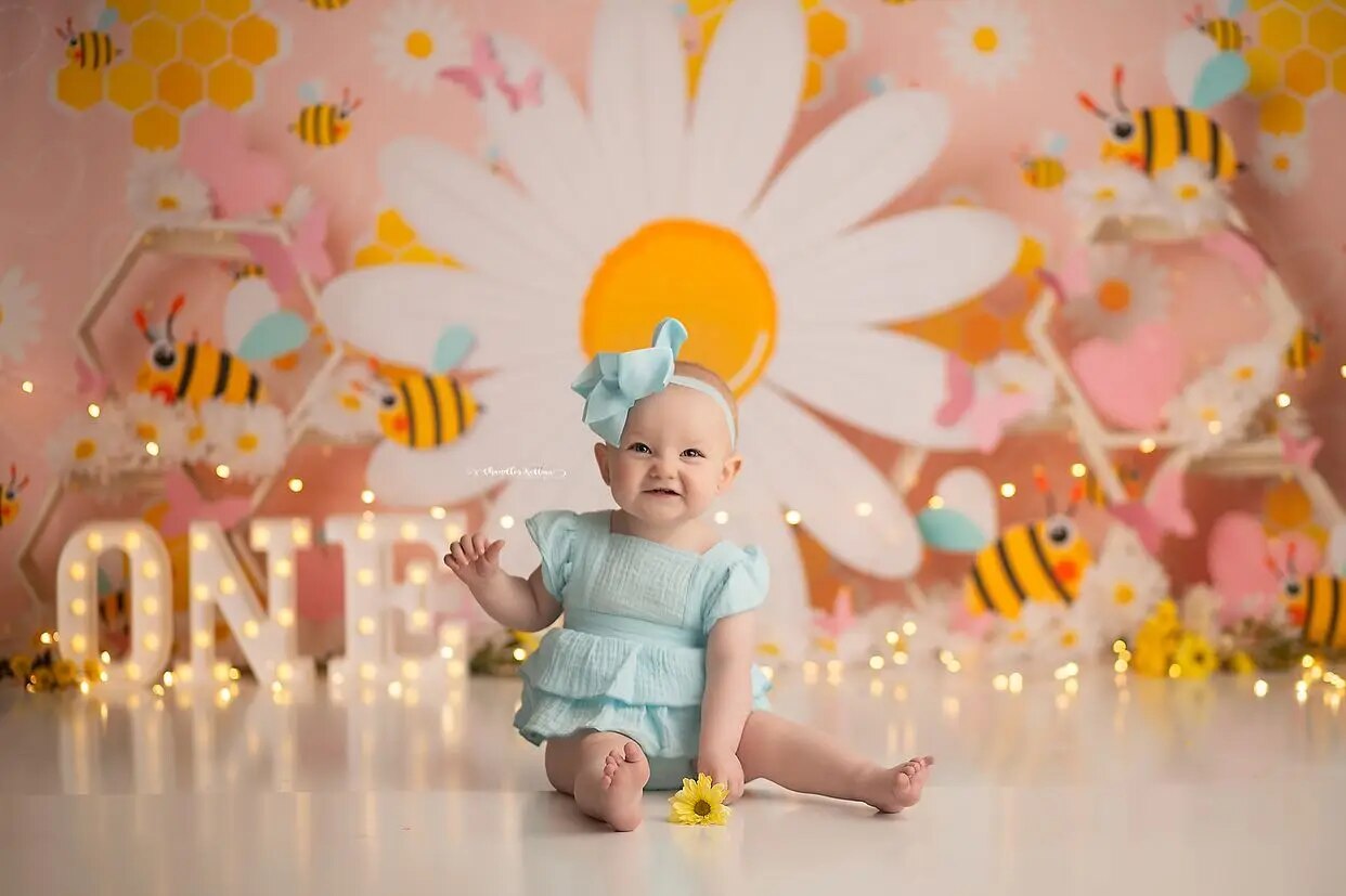 Garden Bee Backdrops Kids Baby Cake Smash Birthday Photorgaphy Props Child Adult Photocall Decors Floral Spring Background