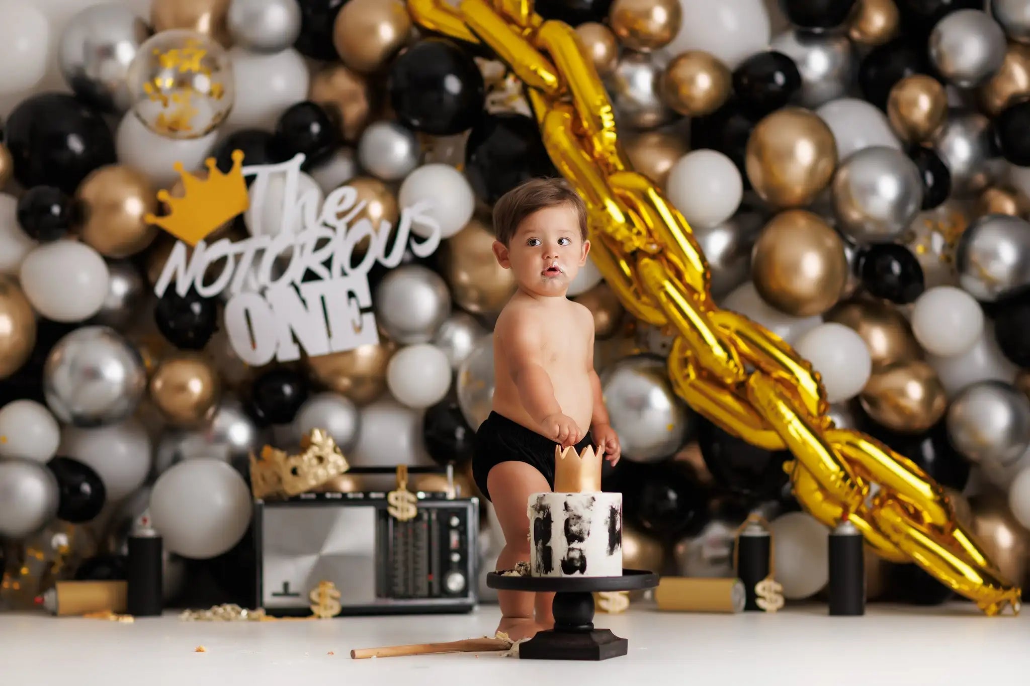 The Notorious One Photo Backdrop Kids Baby Cake Smash Photography Props Balloons Gold Chain Child Adult Birthday Backgrounds