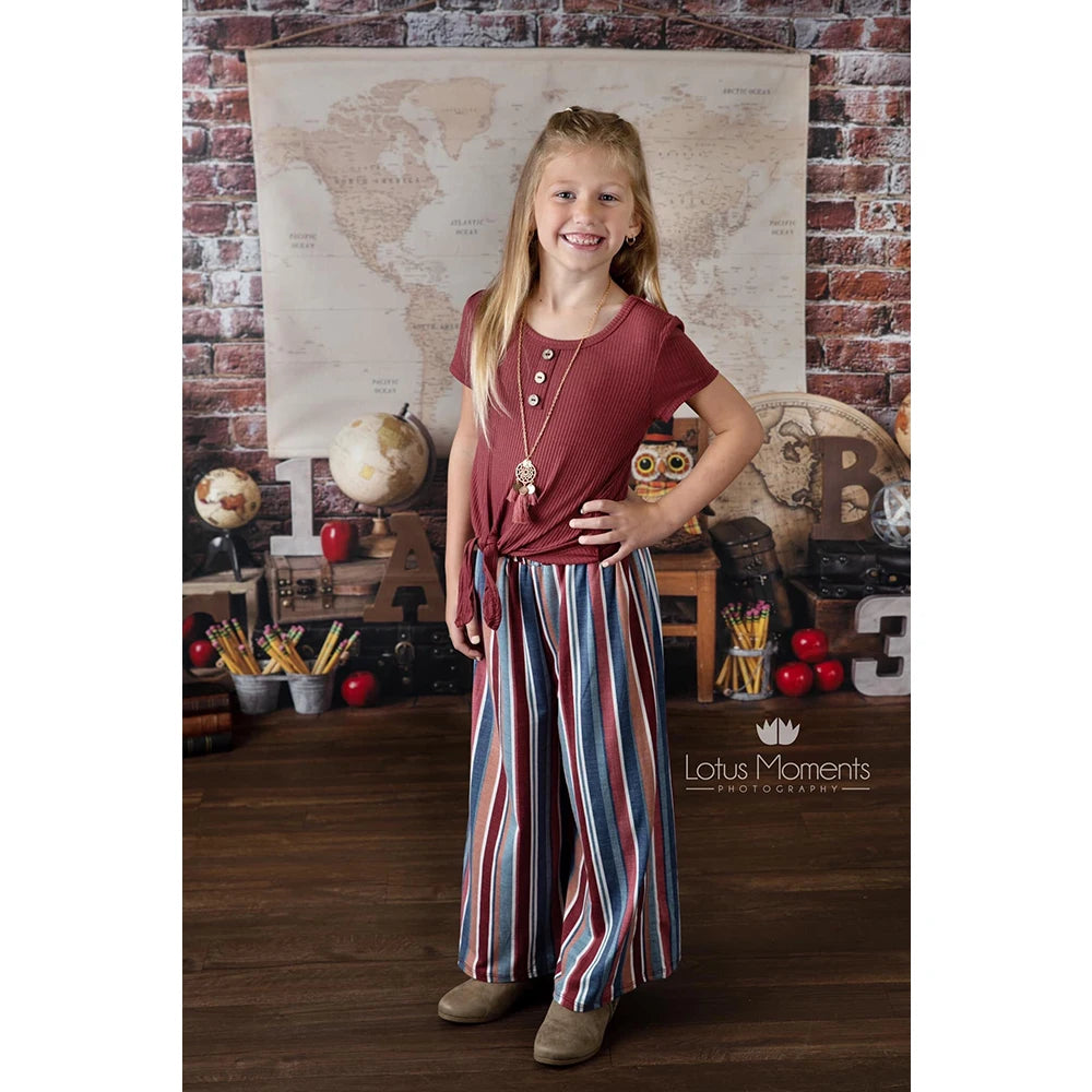 Poindexters Office Photography Backdrop Back to School for Kid Portrait Photo Studio Props Retro Red Brick Wall Photo Background