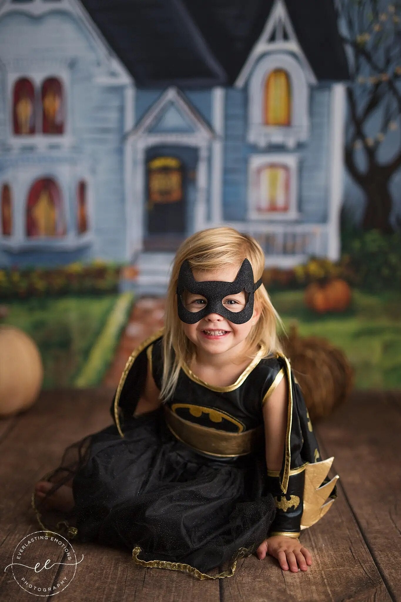 Arrière-plan de photographie d'enfant ou de friandises d'halloween, accessoires de fête pour adultes, maison fantôme, lanterne de citrouille, décor de fond 