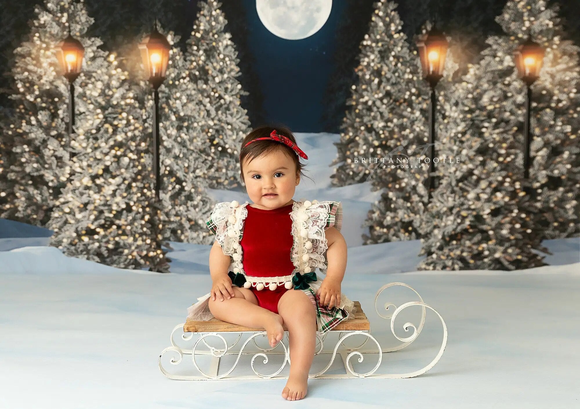 Forêt enneigée décors de noël enfants adultes photographie décors enfant bébé grande lune noël flocon de neige arbres fond 