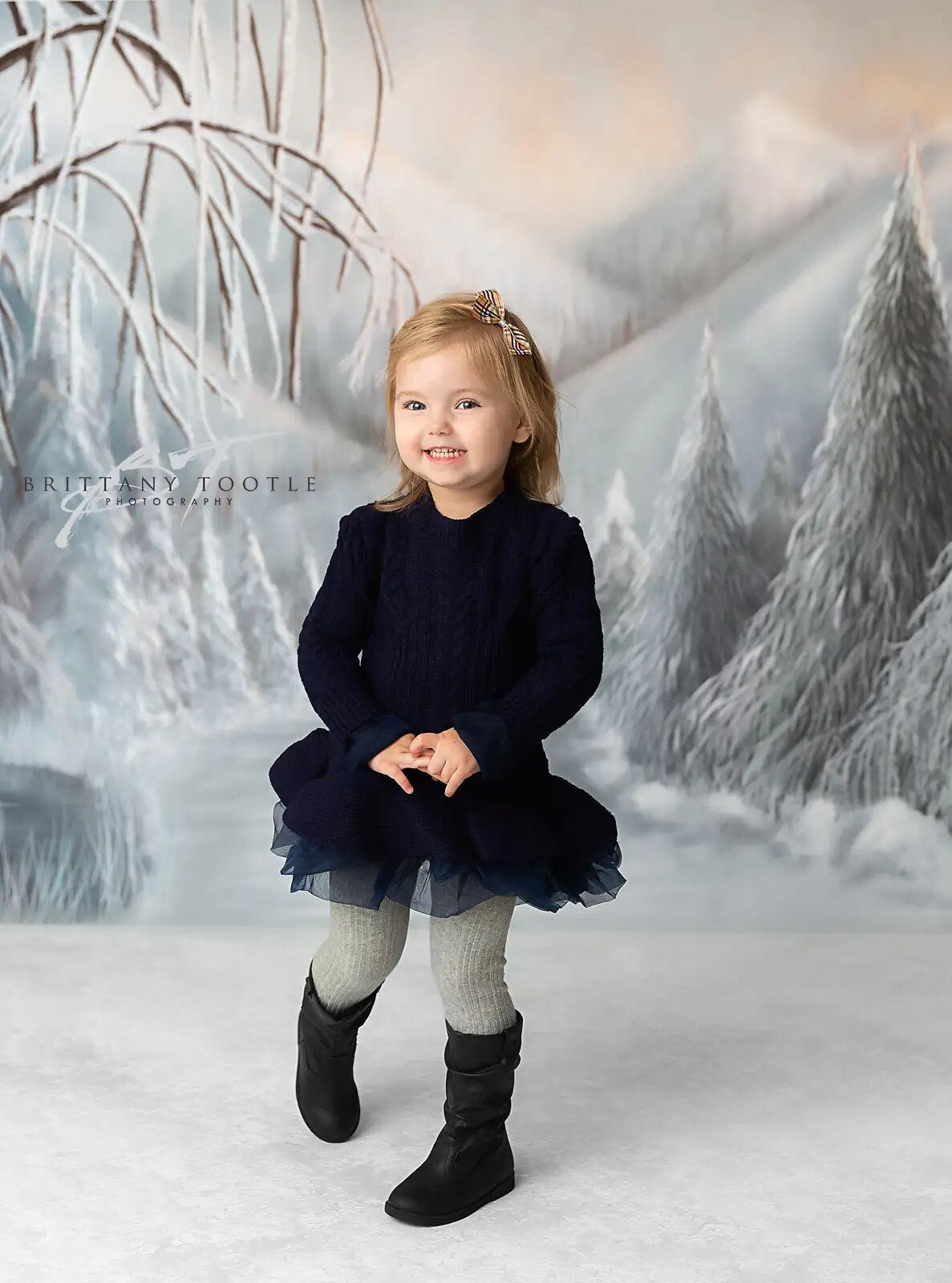 Arrière-plan de forêt enneigée de noël, photographie d'enfants, Portrait de bébé, séance photo, thème d'évasion enneigée d'hiver 