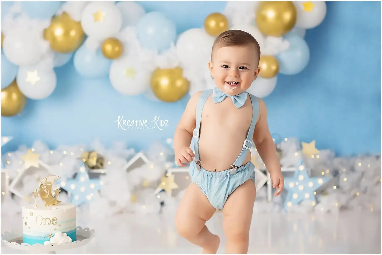 Place in the Clouds Backdrops Kids Baby Birthday Cake Smash Props Child Adult Photocall Decors Balloons Theme Background