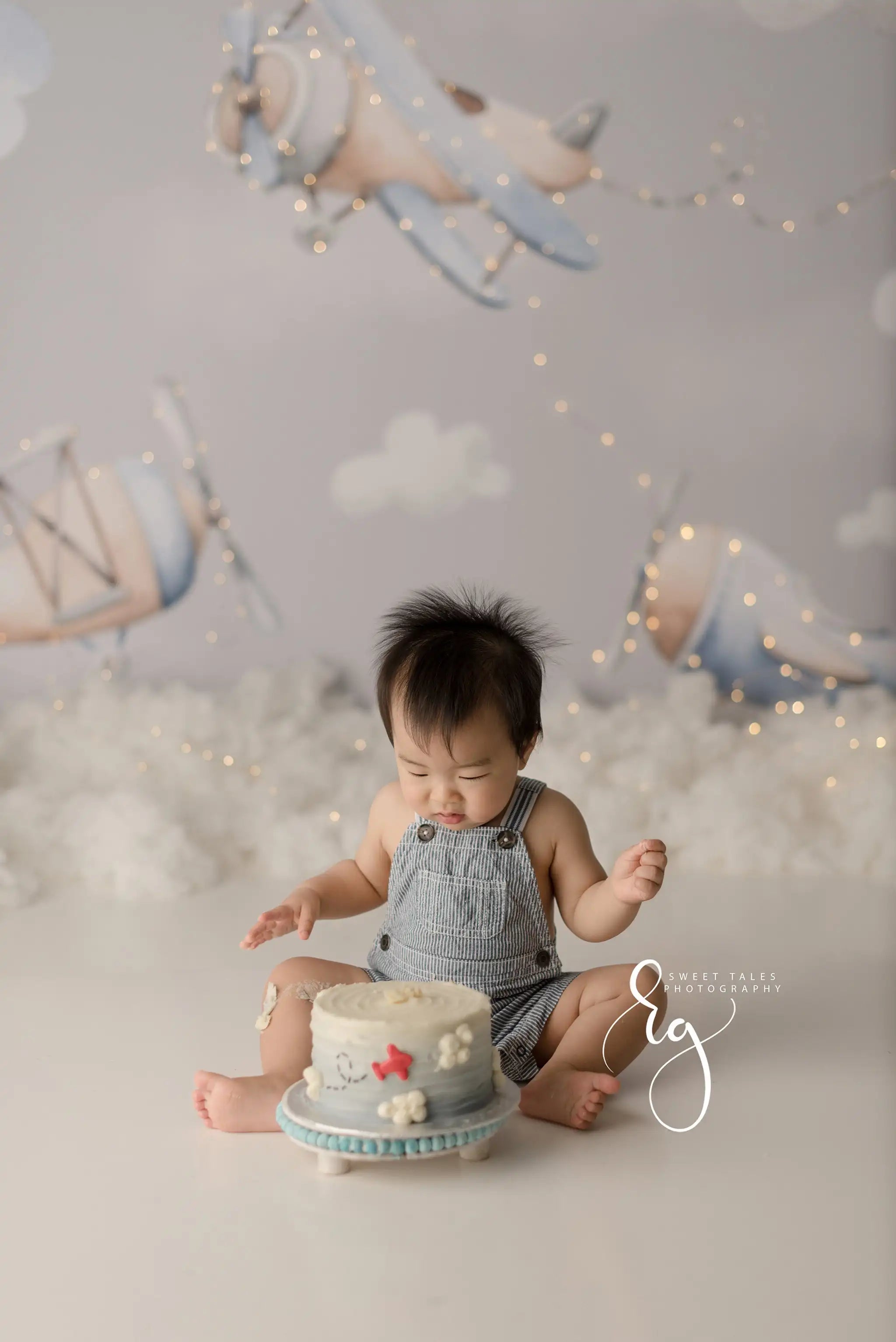 Vintage Airplanes Backdrop Kids Baby 1st Birthday Photocall Decors White Clouds Child Adult Studio Photography Backgrounds