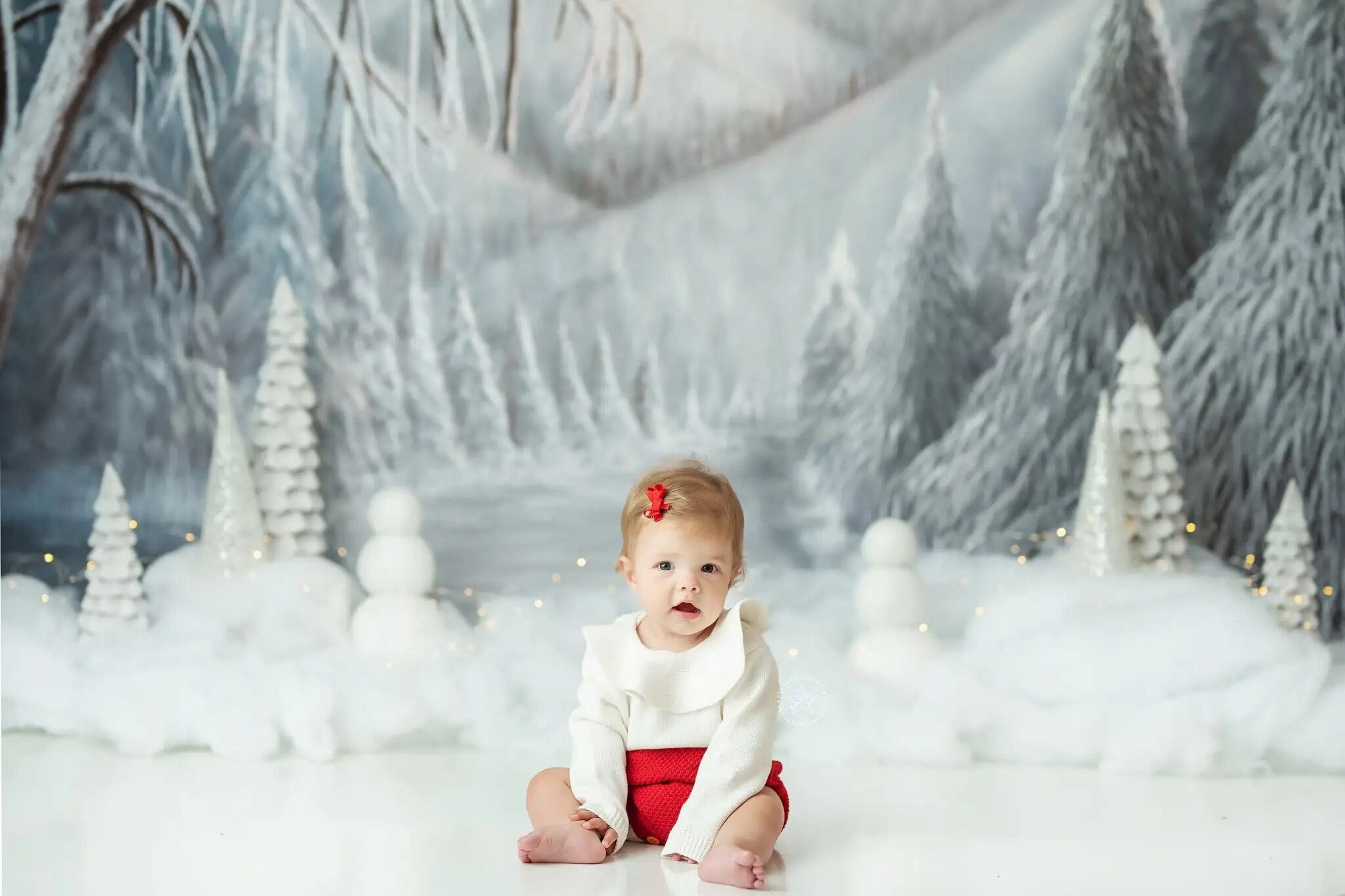 Arrière-plan de forêt enneigée de noël, photographie d'enfants, Portrait de bébé, séance photo, thème d'évasion enneigée d'hiver 