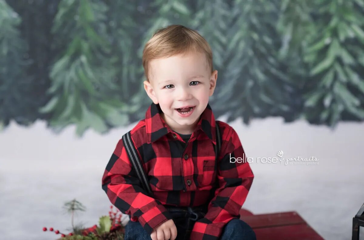 Arrière-plan d'arbres magnifiques d'hiver, gâteau pour enfants, accessoires de fête d'anniversaire, décor de forêt d'hiver, arrière-plan pour studio photo pour enfants 