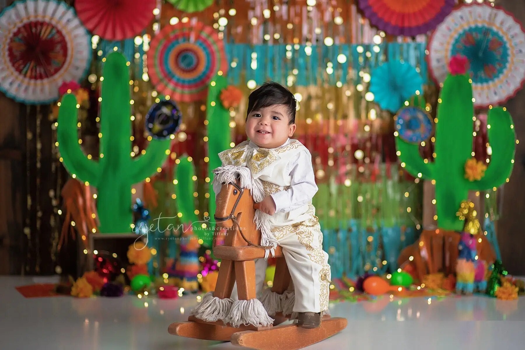 Arrière-plan de fête Fiesta du mexique, gâteau pour enfants, photographie, mascarade, anniversaire, carnaval du mexique, impertinent Sombreros 