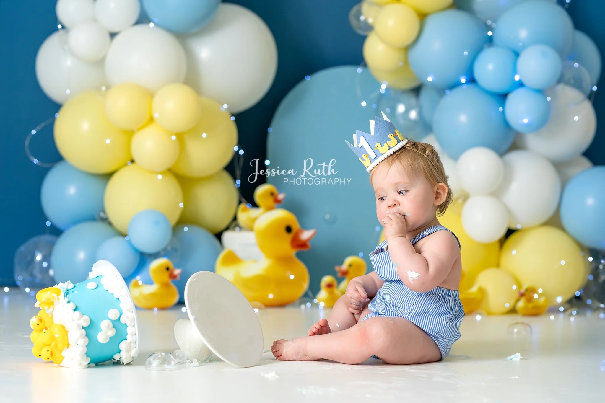 Carry Me Away Little Bear Backdrop Balloon Wall Kids Baby Cake Smash Photography Props Child Adult Birthday Studio Backgrounds