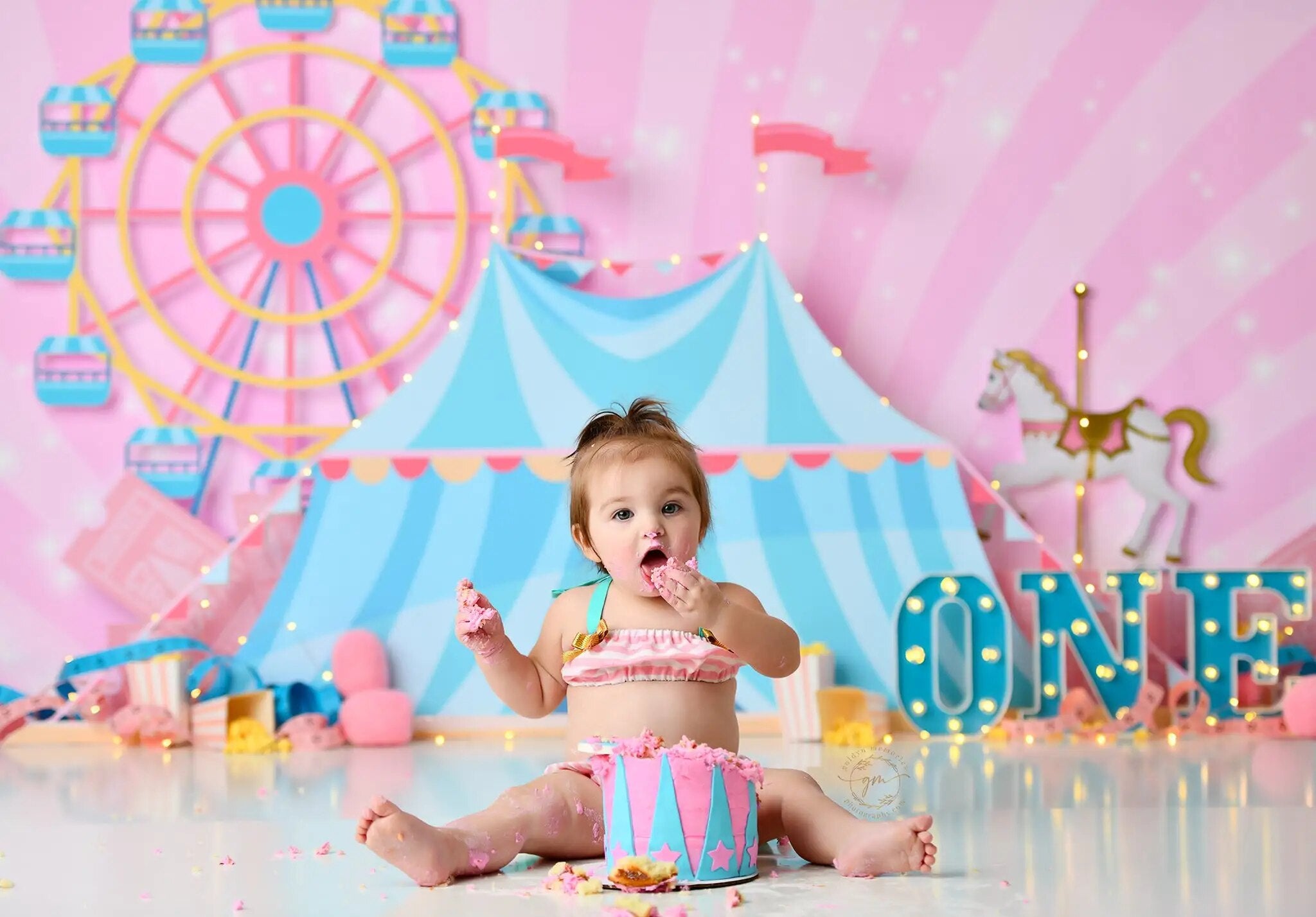 Arrière-plan de cirque d'été lumineux, gâteau d'anniversaire pour bébé fille, accessoires de photographie d'enfants, arrière-plan de grande roue pour studio photo 